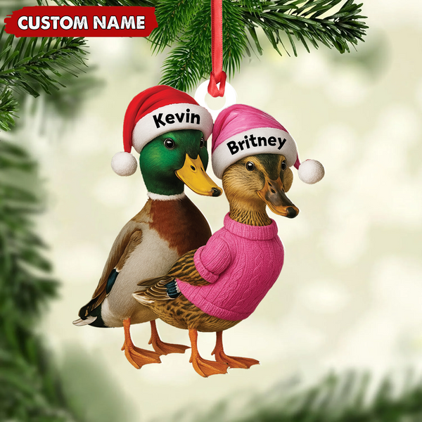 Maxcorners Custom Funny Duck Couple Christmas Ornament – Personalized Names, Custom Gift for Couples & Animal Lovers LM0411