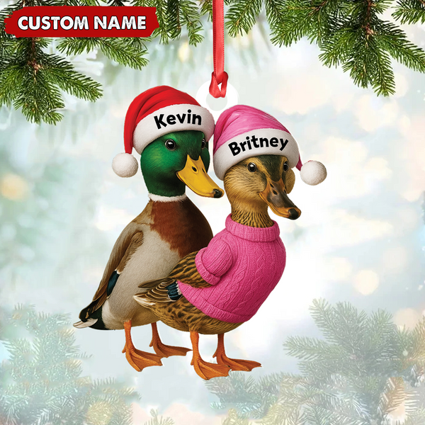 Maxcorners Custom Funny Duck Couple Christmas Ornament – Personalized Names, Custom Gift for Couples & Animal Lovers LM0411