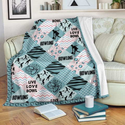 products/Bowling_Pattern_Cross_X_Fleece_Throw_Blanket_-_Throw_Blankets_For_Couch_-_Soft_And_Cozy_Blanket_2_5000x_df02f54f-8e56-47d7-8e04-31d313b0359c.jpg