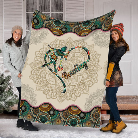 products/Bowling_Vintage_Mandala_Girl_Fleece_Throw_Blanket_-_Throw_Blankets_For_Couch_-_Soft_And_Cozy_Blanket_2_5000x_462cebef-e150-46d2-a3bd-437a8fc1e208.jpg